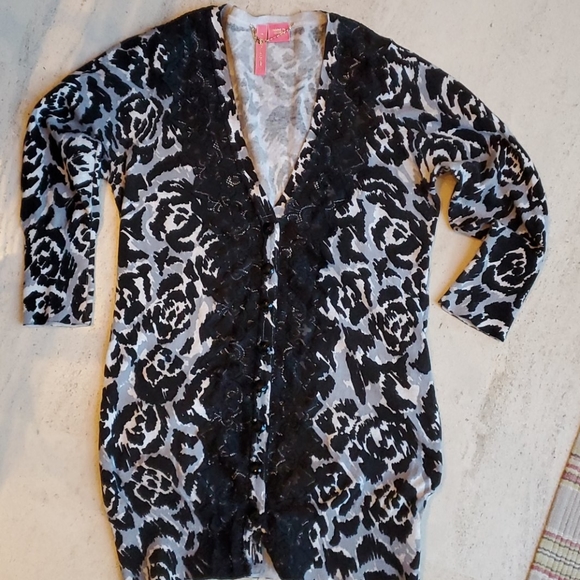 Charlotte Russe ikat rose print cotton cardigan - Picture 2 of 4